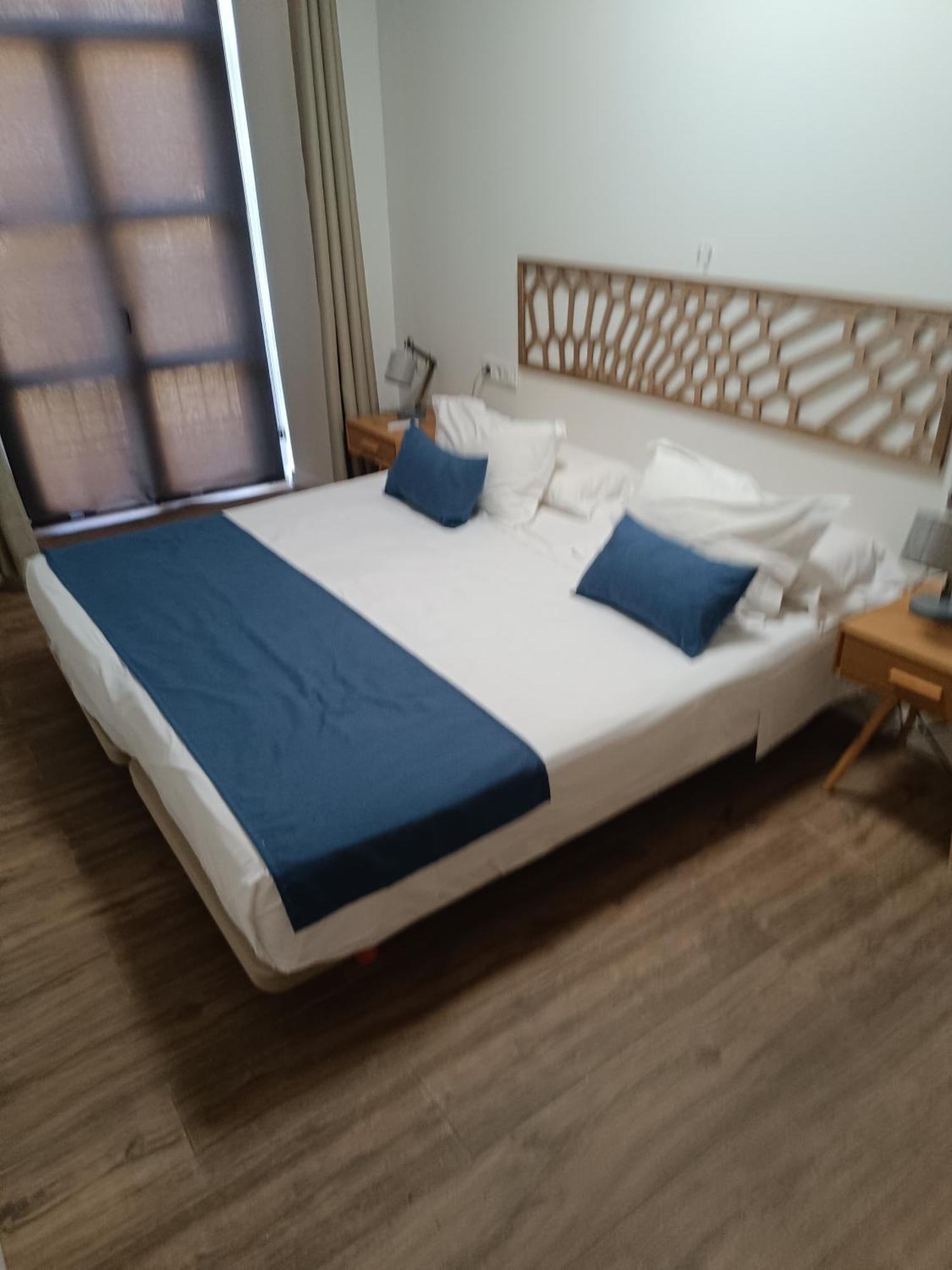 Al-qazeres Luxury La Concepcion *